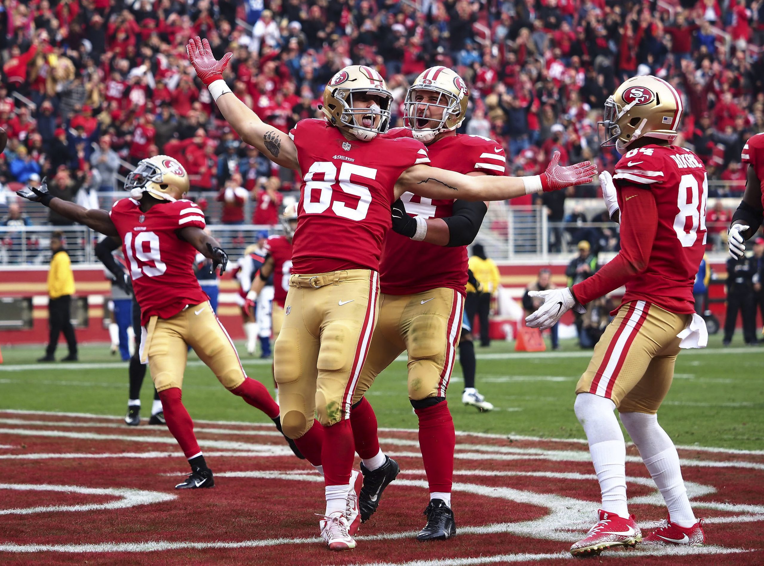 49ers news: George Kittle was at WWE Smackdown chugging a beer - Niners  Nation