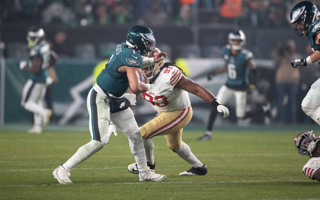 All eyes on 49ers’ Kalia Davis, who’ll have a big role Sunday — and also next year
