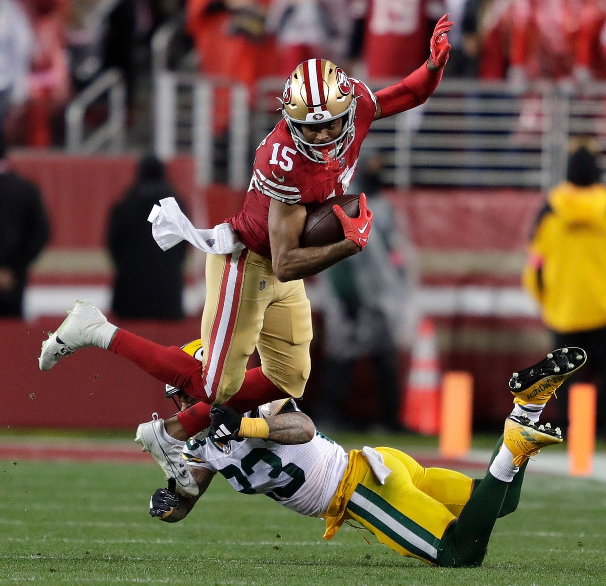 WATCH: Jennings' One-handed Catch Caps Purdy's Magical Scramble