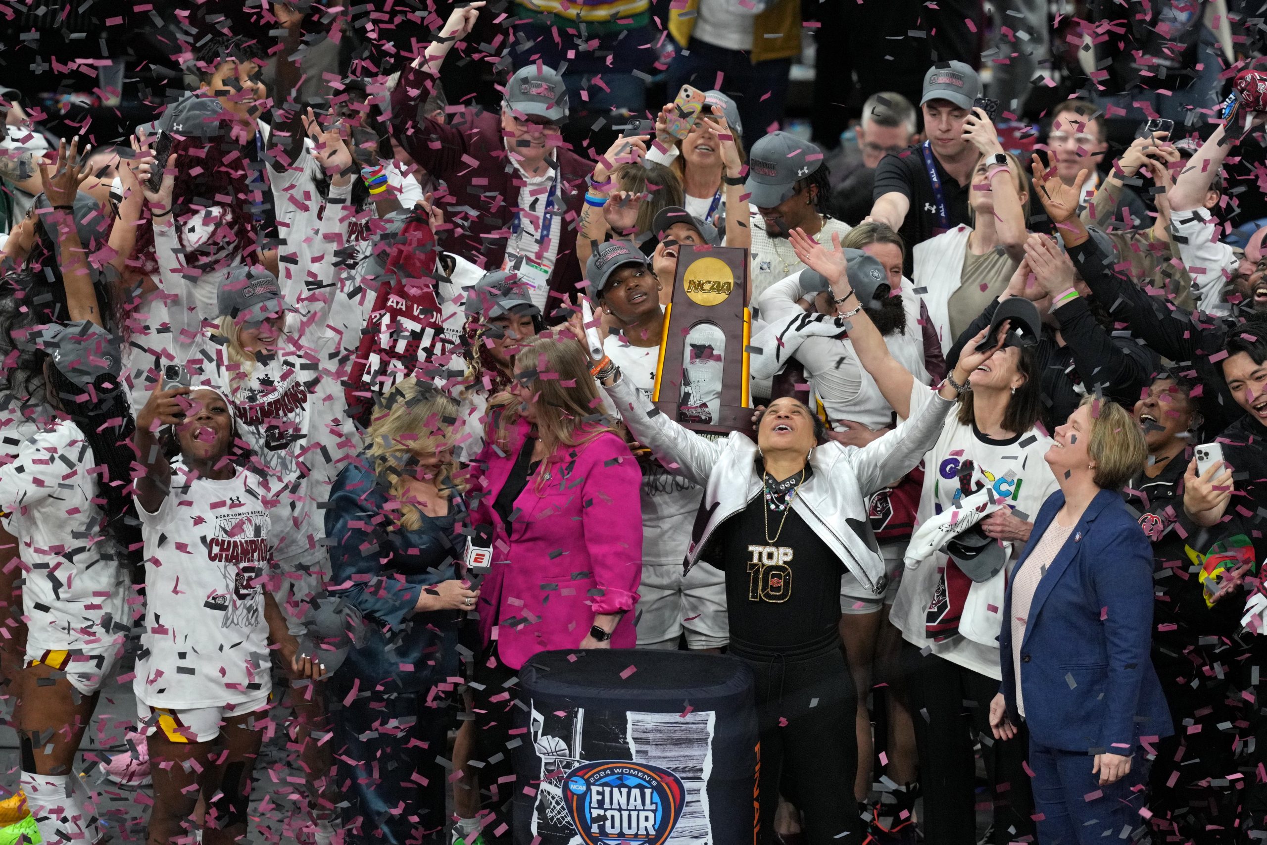 Deebo Samuel reacts to South Carolina winning national championship over Iowa